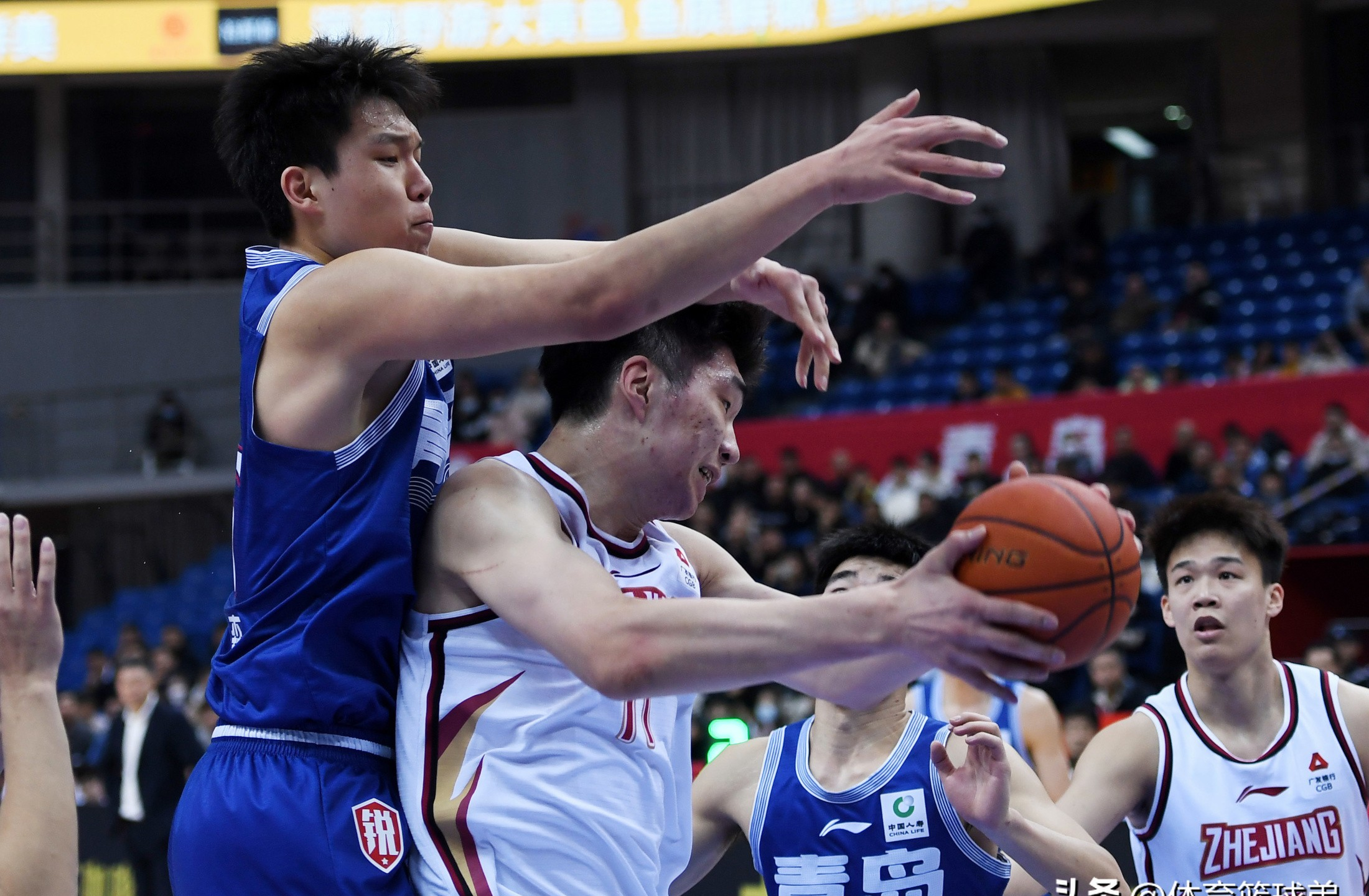 芝加哥公牛发布备战花絮，关键时刻豪取连胜，欧篮联任务艰巨，阵容厚度经受考验的简单介绍